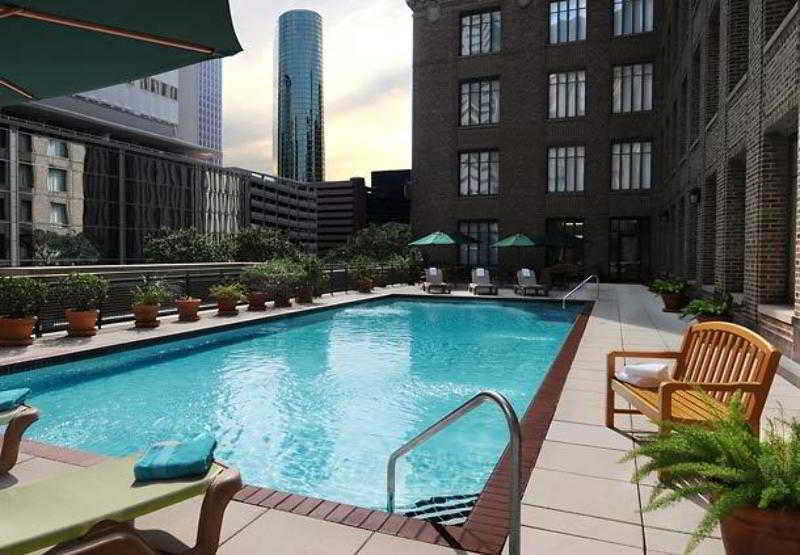 Hotel Downtown/convention Center 3*